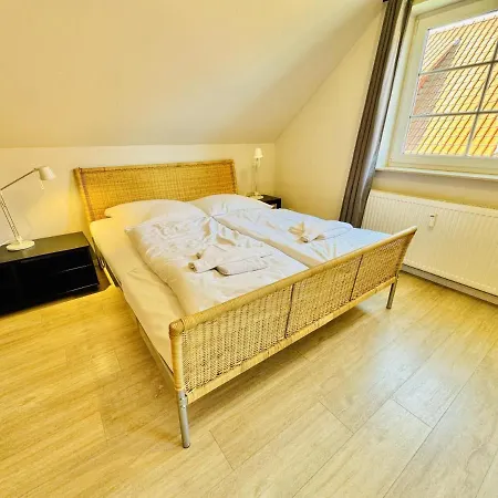 Ferienhaus Am Yachthafen, Strandgut Apartment