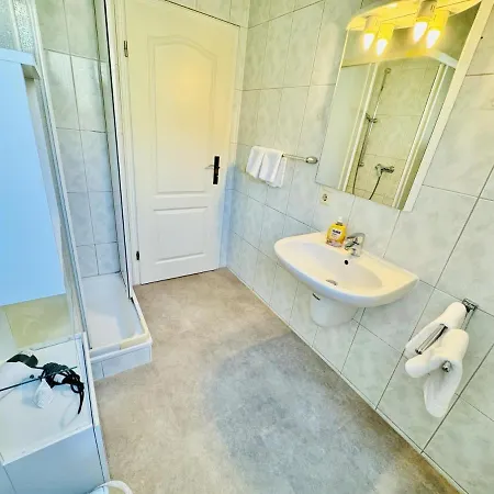 Apartment Ferienhaus Am Yachthafen, Strandgut
